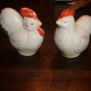 Salt pepper shakers set large white chicken